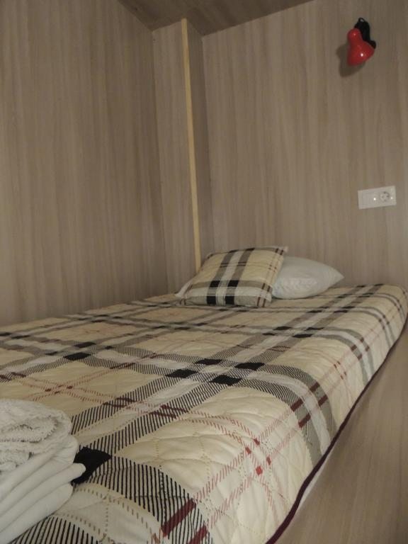 Двухместный (Бюджетный двухместный номер с 1 кроватью или 2 отдельными кроватями) мини-отеля Ринг, Волгоград