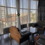 Сюит (Люкс), Мини-отель LUXOR
