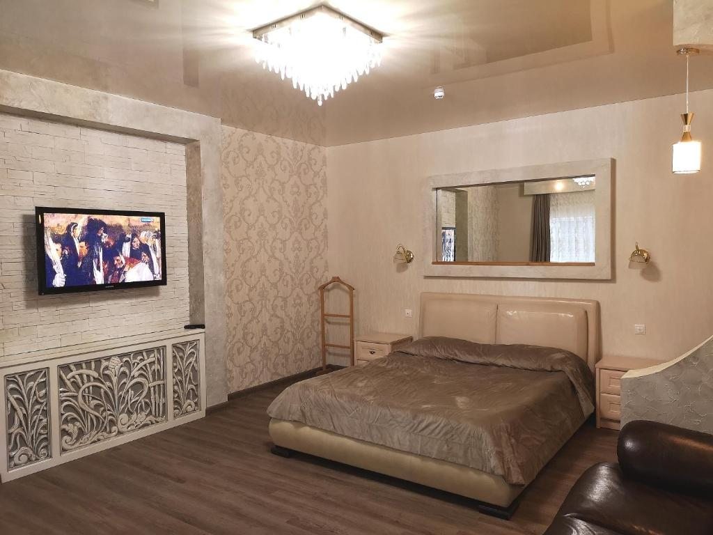 Двухместный (Двухместный номер Делюкс с 1 кроватью) мини-отеля Марсель, Владикавказ