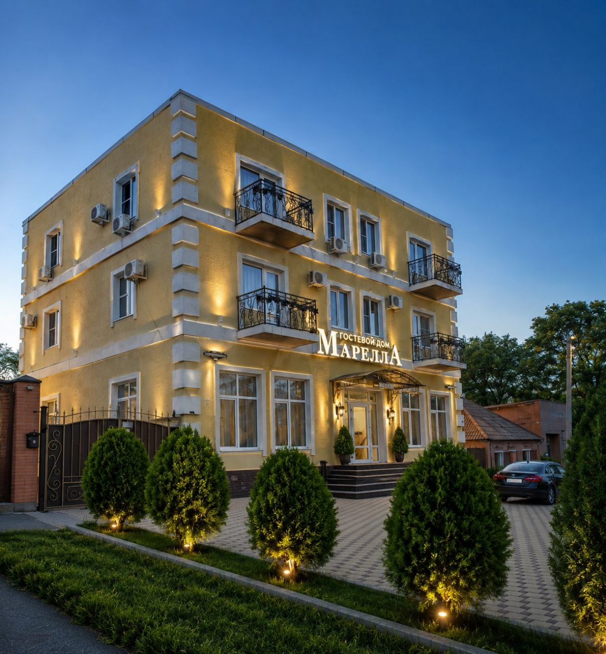 Делюкс (С балконом), Гостевой дом Marella