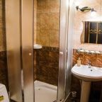 Четырехместный (Четырехместный номер эконом-класса), Гостиница Тройка