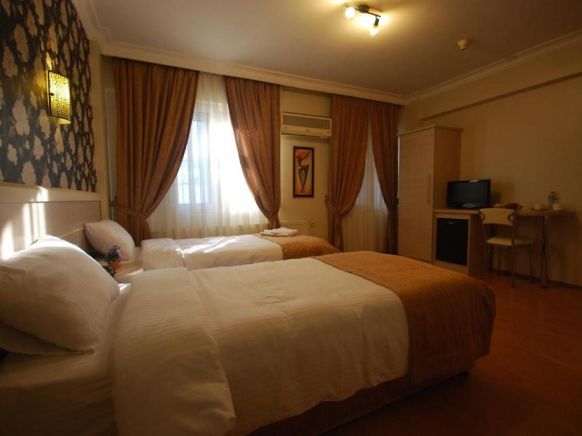 Mini Hotel, Измир