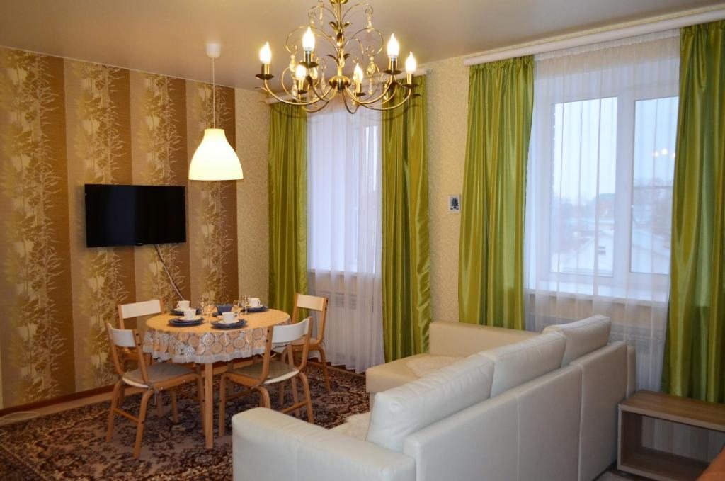 Апартаменты (Апартаменты с 2 спальнями) апарт-отеля Малышевская, 109, Нижний Новгород