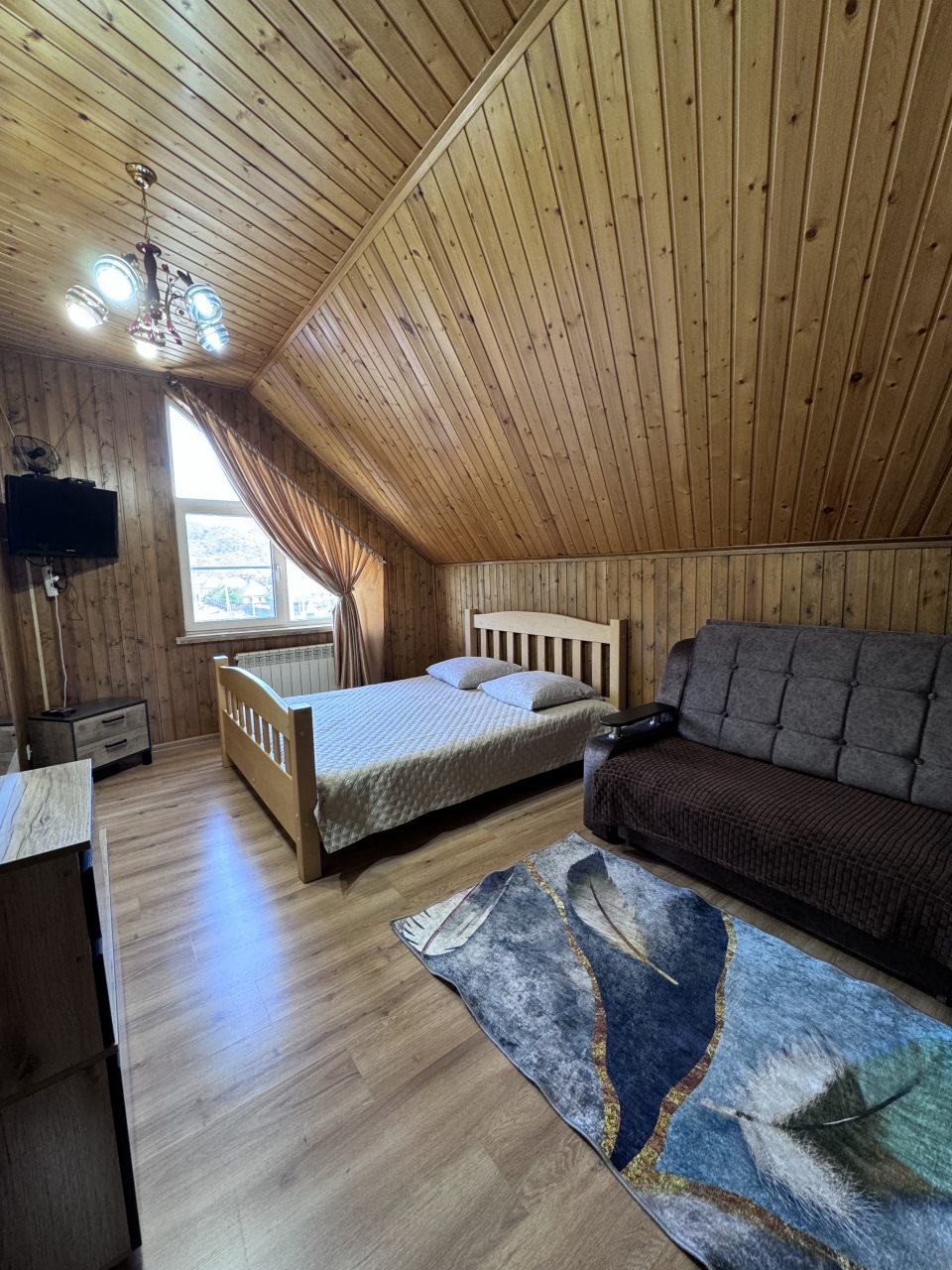 Семейный (Номер с двумя спальнями и видом на горы), Гостевой дом У реки