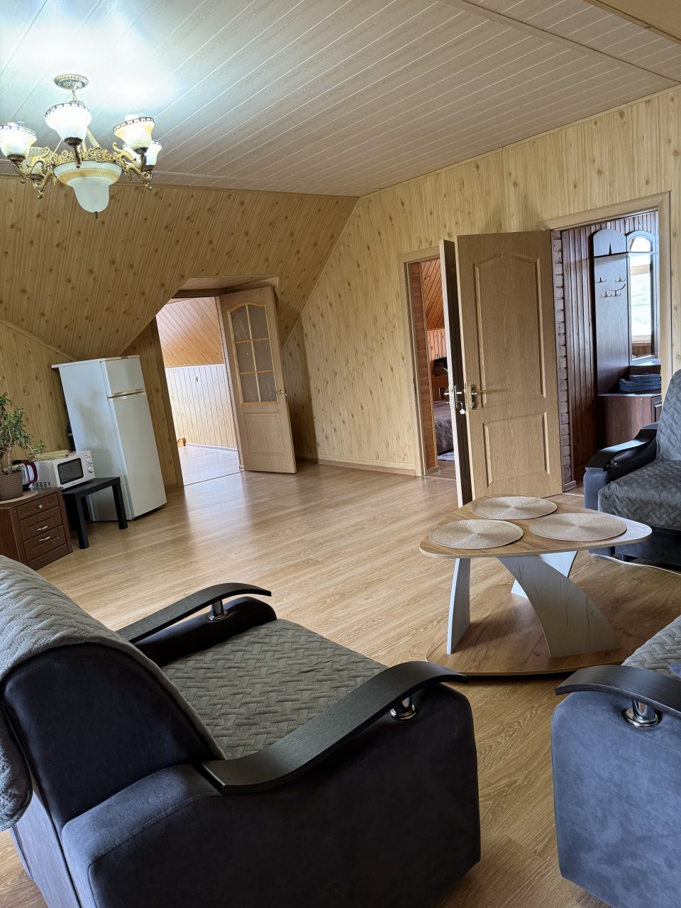 Семейный (Номер с двумя спальнями и видом на горы), Гостевой дом У реки