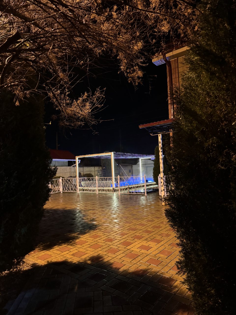 Семейный (Номер с двумя спальнями и видом на горы), Гостевой дом У реки