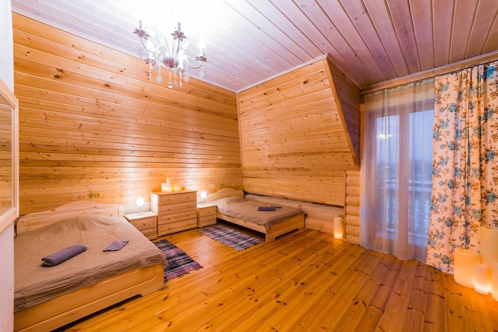 Двухместный (Двухместный номер с 2 отдельными кроватями и видом на озеро) гостевого дома Илья Муромец, Дивеево