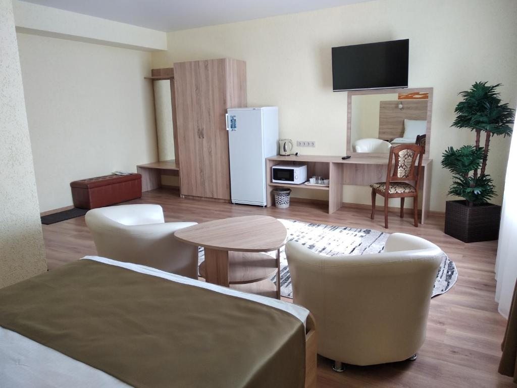 Двухместный (Большой двухместный номер с 1 кроватью) гостиницы Саванна, Рязань
