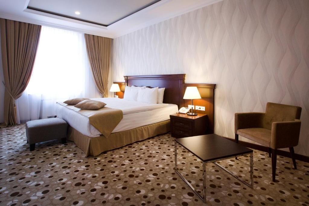 Двухместный (Стандартный двухместный номер с 1 кроватью или 2 отдельными кроватями) отеля Central, Ереван