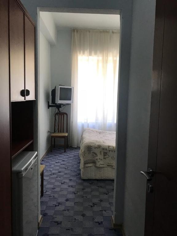 Двухместный (Бюджетный двухместный номер с 1 кроватью) отеля Голубой Севан