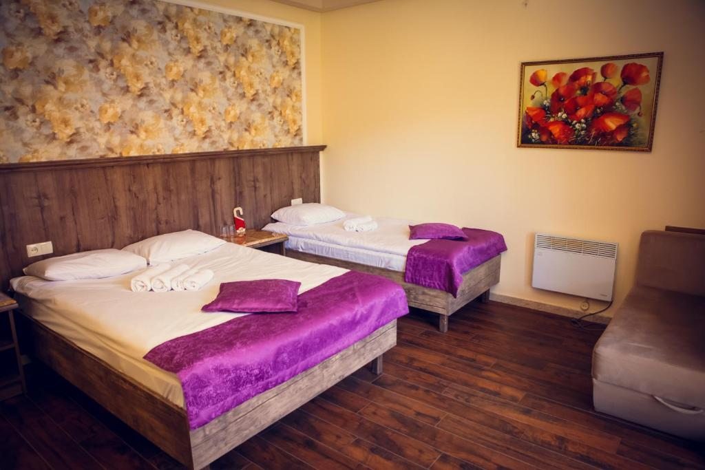Двухместный (Двухместный номер Делюкс с 1 кроватью и балконом) отеля Grig House Eco Resort, Степанаван