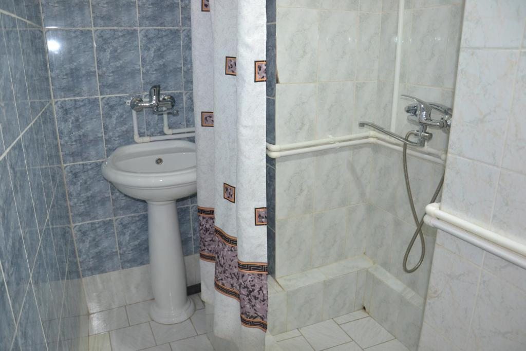 Двухместный (Двухместный номер с 2 отдельными кроватями и собственной ванной комнатой) отеля Legende, Самарканд