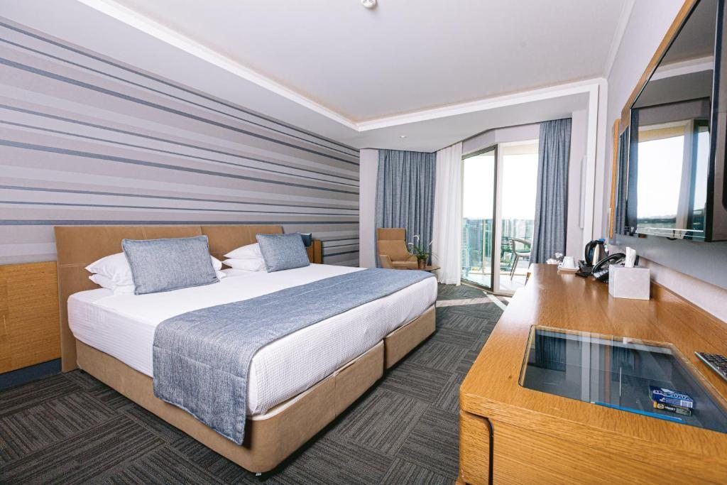 Двухместный (Двухместный номер Делюкс с 1 кроватью или 2 отдельными кроватями) курортного отеля Ilica Hotel Spa & Wellness Resort, Чешме
