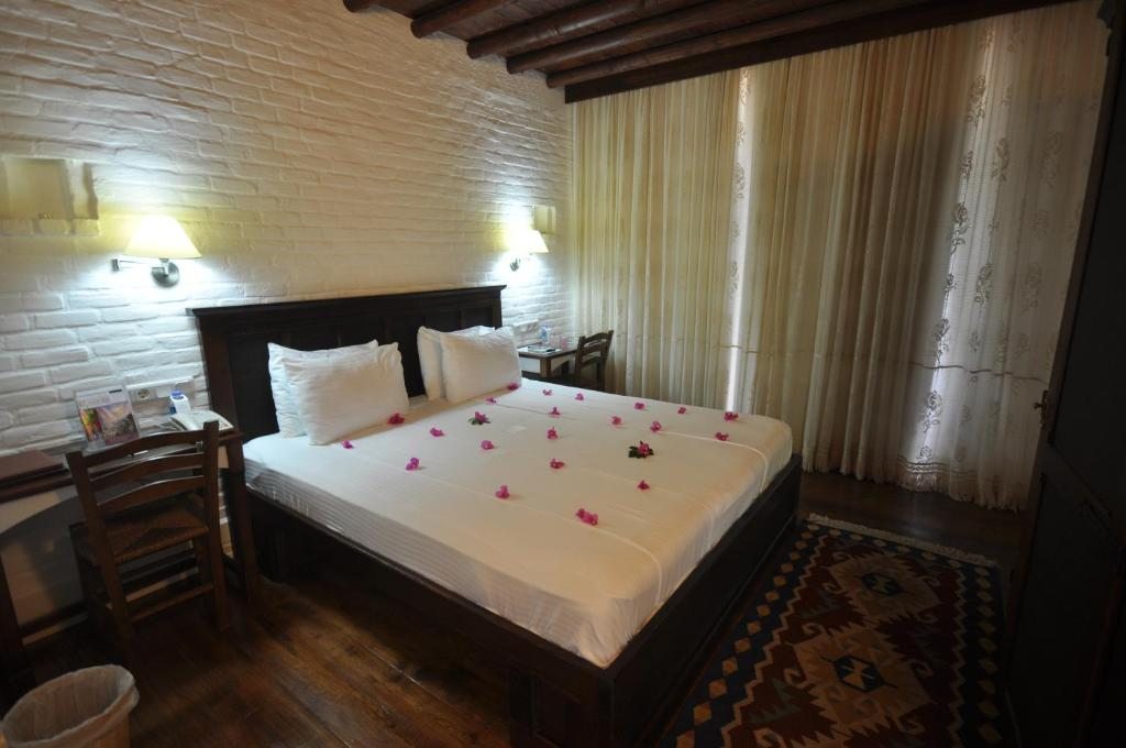 Двухместный (Стандартный двухместный номер с 1 кроватью или 2 отдельными кроватями и видом на море) отеля El Vino Hotel & Suites, Бодрум