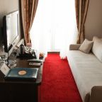 Полулюкс (С видом на театр и море), Отель Севастополь