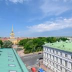 Вид из номера Панорамный угловой люкс