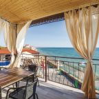 Трёхместный и более (Люкс семейный с кухней и террасой), Отель Ravenna Mare