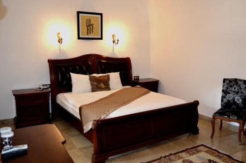 Двухместный (Улучшенный двухместный номер с 1 кроватью) отеля Cesme Kanuni Kervansaray Historical Hotel, Чешме