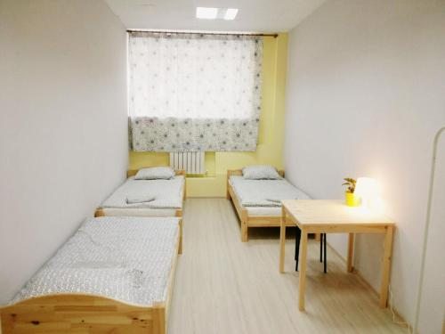Номер (Спальное место в номере с 3 кроватями) хостела Hello, Алматы