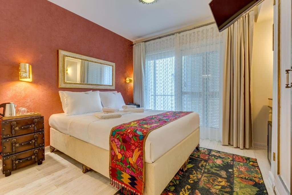 Двухместный (Двухместный номер Делюкс с 1 кроватью и боковым видом на море) отеля Villa Kore Cesme, Чешме