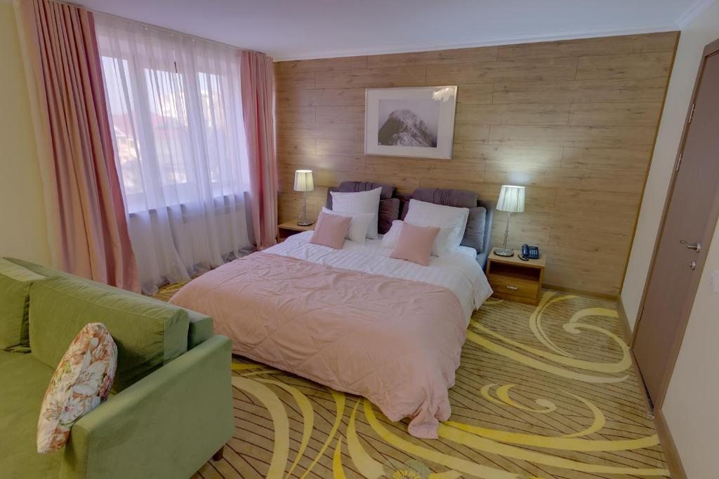 Двухместный (Двухместный номер Делюкс с 1 кроватью) отеля Beis Resort, Алматы