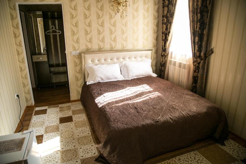 Двухместный (Двухместный номер с 2 отдельными кроватями и балконом) отеля Bella Vista, Кызылорда