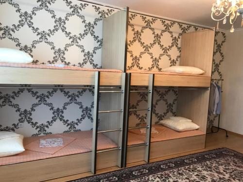 Номер (Спальное место на двухъярусной кровати в общем номере для мужчин и женщин) хостела Ишим Астана