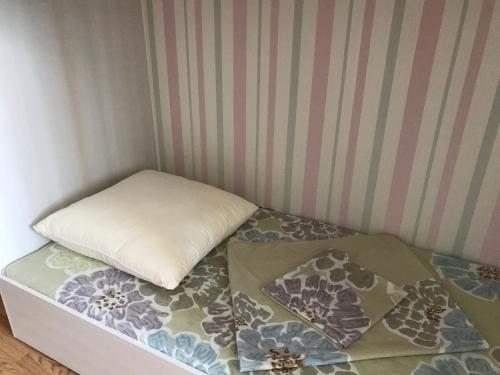 Номер (Спальное место на двухъярусной кровати в общем номере для женщин) хостела Ишим Астана