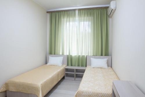 Двухместный (Стандартный двухместный номер с 2 отдельными кроватями) отеля Алма Ата, Жосалы