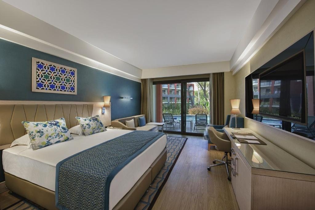Двухместный (Двухместный номер Делюкс с 1 кроватью или 2 отдельными кроватями, доступ к бассейну) отеля Club Mega Saray, Белек