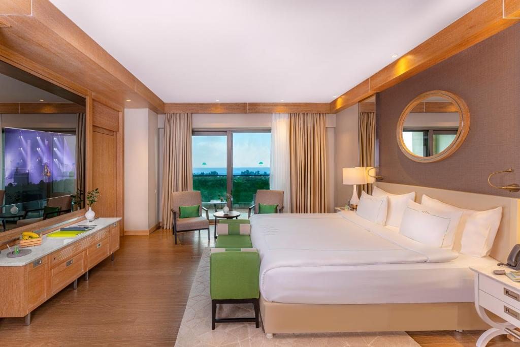 Двухместный (Полулюкс Jade) отеля Regnum Carya Golf & SPA Resort, Белек
