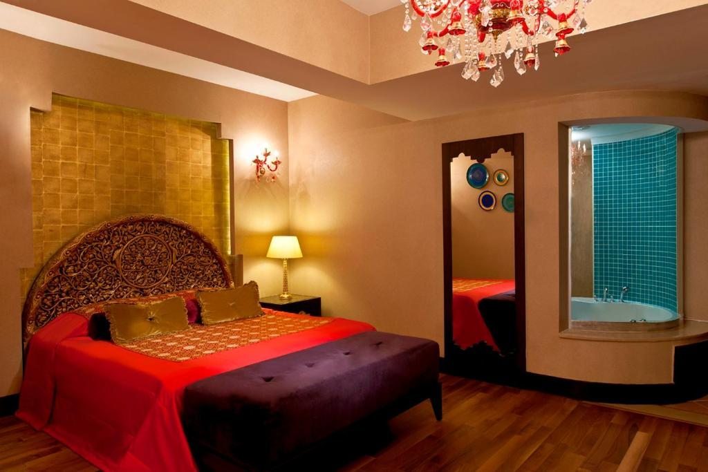 Сьюит (Люкс с кроватью размера «queen-size») курортного отеля Spice Hotel & Spa, Белек