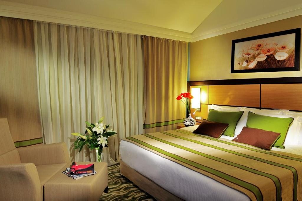 Семейный (Семейный трехместный номер) курортного отеля Susesi Luxury Resort, Белек