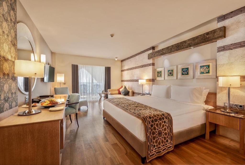 Двухместный (Улучшенный двухместный номер с 1 кроватью или 2 отдельными кроватями и боковым видом на море) курортного отеля Kempinski The Dome Thalasso & Golf Resort, Белек