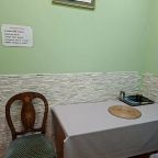 Номер полуэконом с душем и умывальником. Туалет на этаже