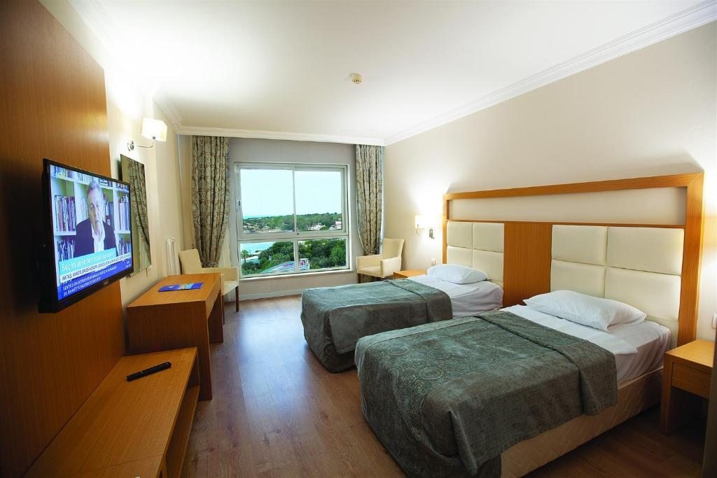 Трехместный (Стандартный трехместный номер) курортного отеля Buyuk Anadolu Didim Resort, Дидим