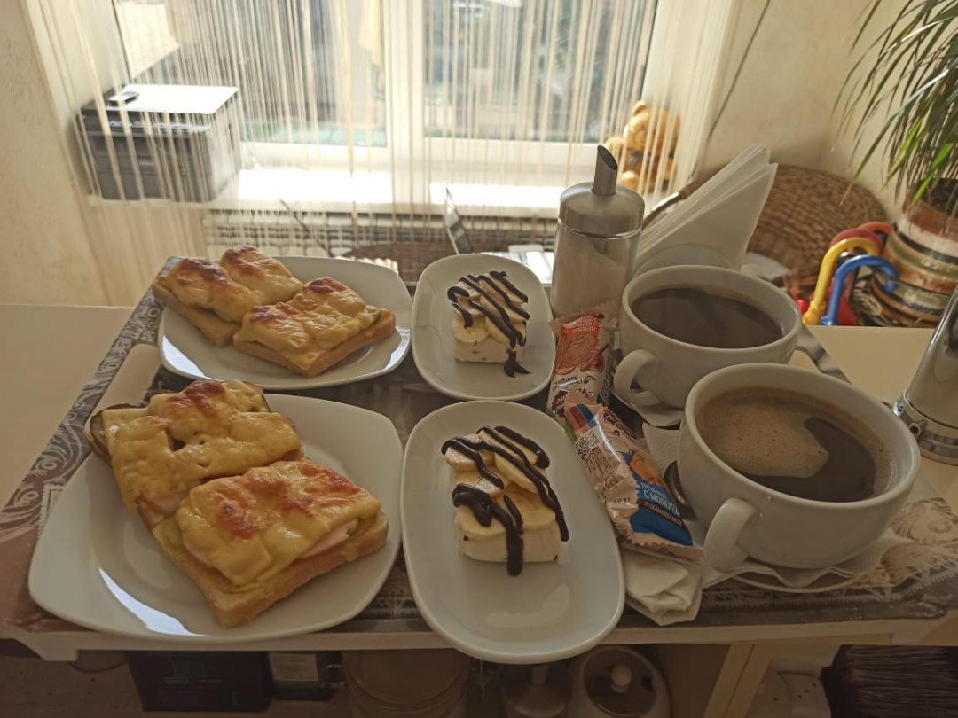 Завтрак в номер, Гостиница Вилла Светлана