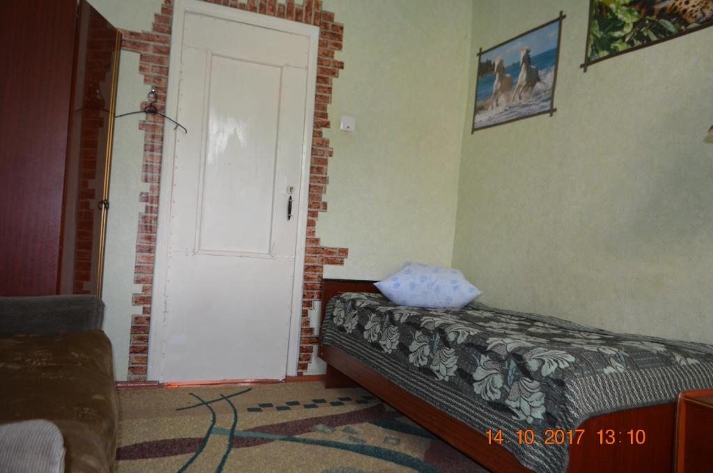 Номер (Односпальная кровать в общем номере) отеля Петровская Пристань, Чолпон-Ата