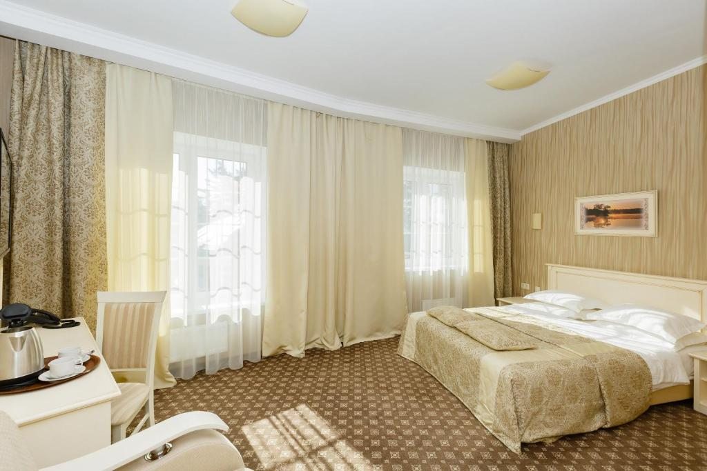 Двухместный (Улучшенный двухместный номер с 1 кроватью) отеля Плисса, Плиса
