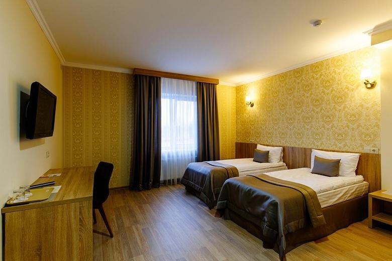 Двухместный (Просторный двухместный номер с 2 отдельными кроватями) отеля Леман, Слуцк