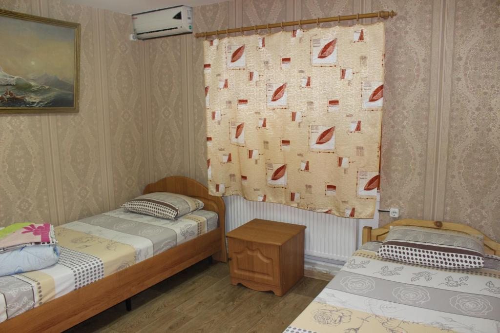 Двухместный (Двухместный номер с 2 отдельными кроватями и общей ванной комнатой) отеля Ёшки-Матрешки, Прибор