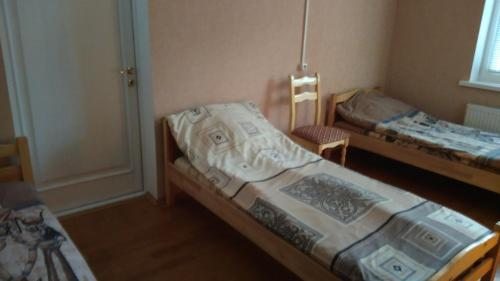 Двухместный (Двухместный номер с 2 отдельными кроватями и ванной комнатой) отеля ОК Огонек, Волма