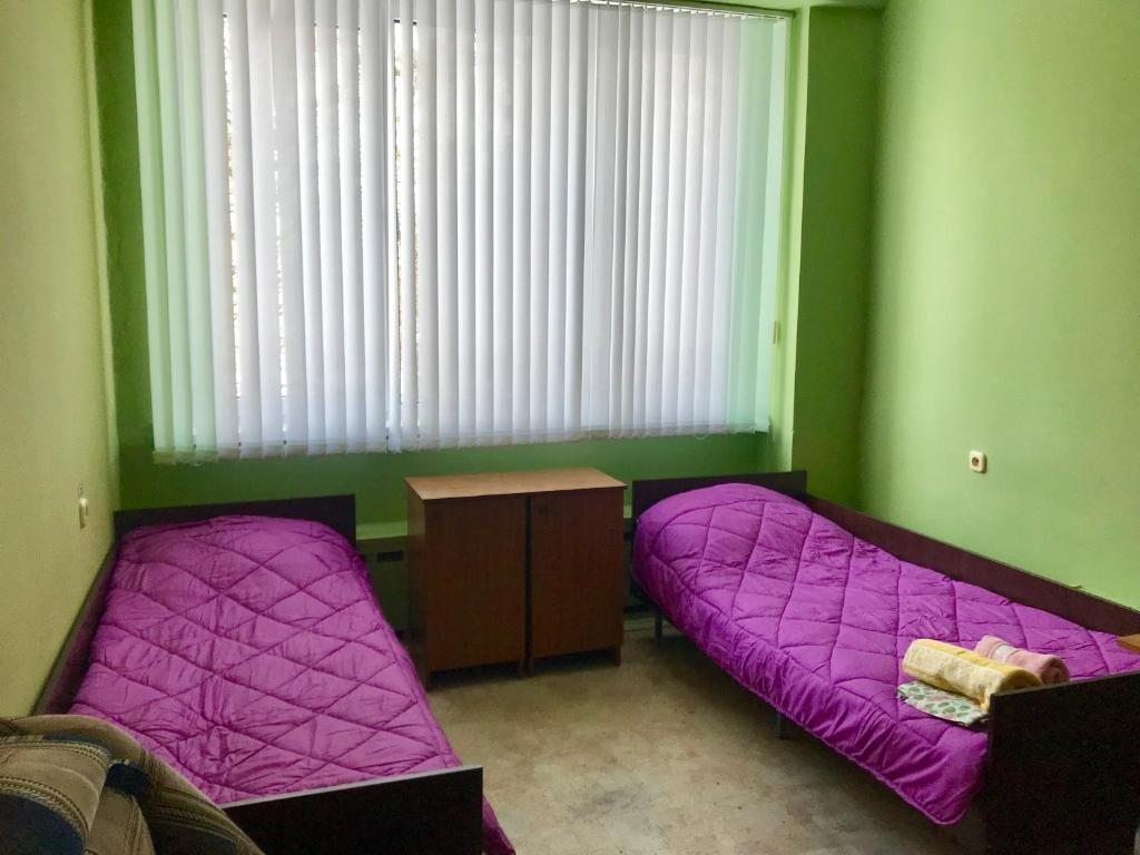 Номер (Кровать в общем четырехместном номере для женщин) гостиницы Университетская, Минск
