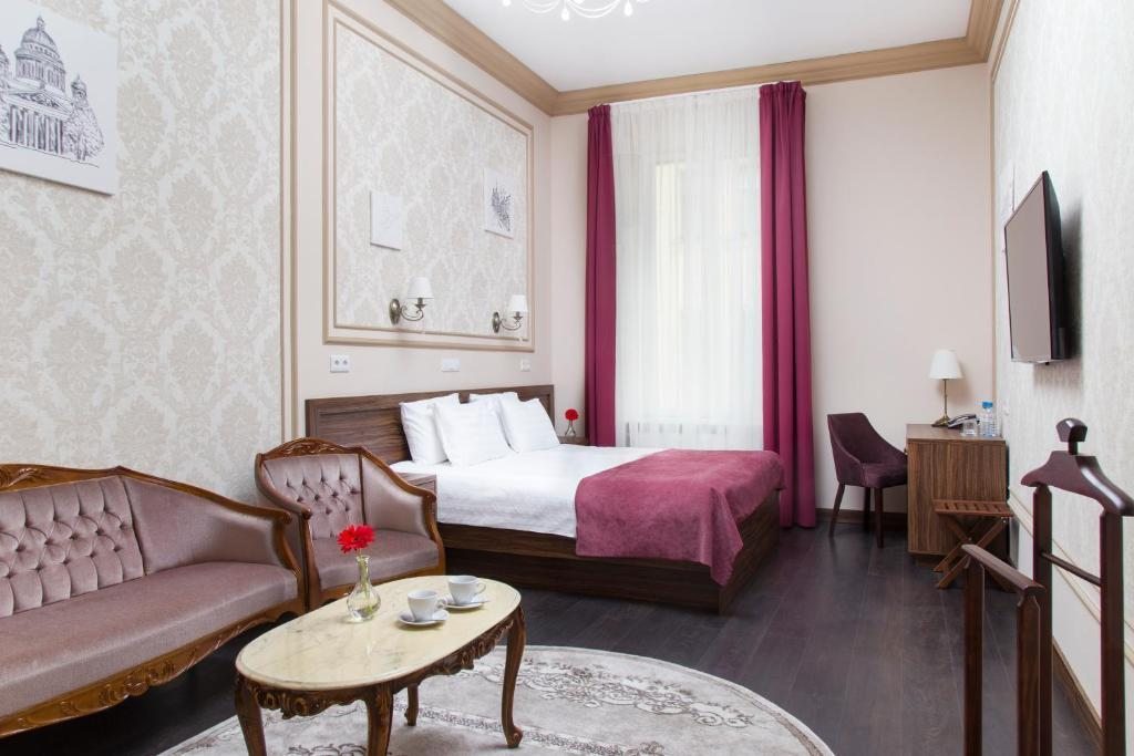 Номер с двуспальной кроватью в отеле Гранд Отель Чайковский, Санкт-Петербург