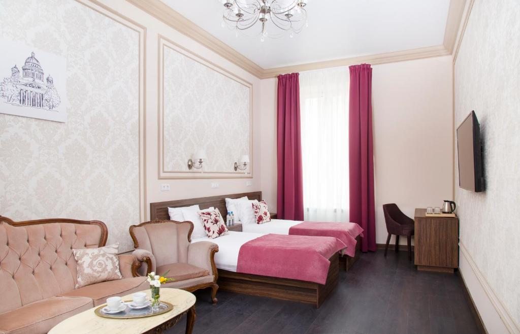 Двухместный (Улучшенный двухместный номер с 1 кроватью или 2 отдельными кроватями) отеля Гранд Отель Чайковский, Санкт-Петербург