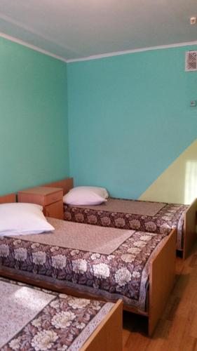 Номер (Кровать в общем четырехместном номере) отеля Купалинка, Гродно
