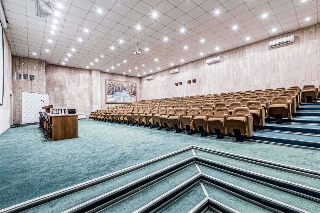Киноконцертный зал, Отель Шереметьевский