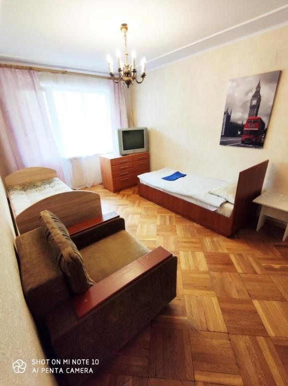 Номер (Односпальная кровать в общем номере с 4 кроватями) гостевого дома Top Aparts, Минск