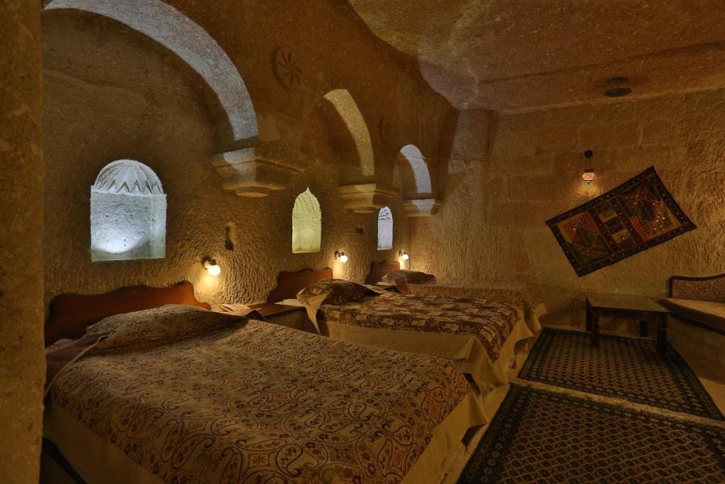 Трехместный (Трехместный люкс «Пещера Делюкс») отеля MDC Cave, Ургюп
