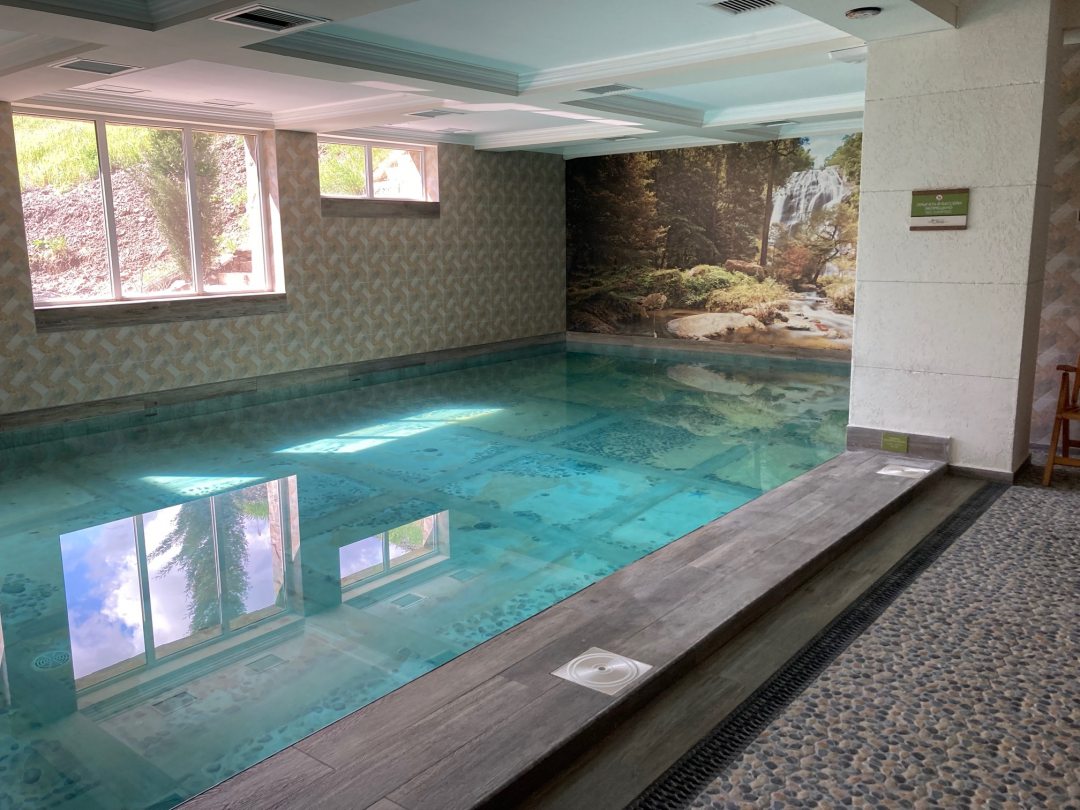 Крытый бассейн, Отель Вилла Олива-Арт